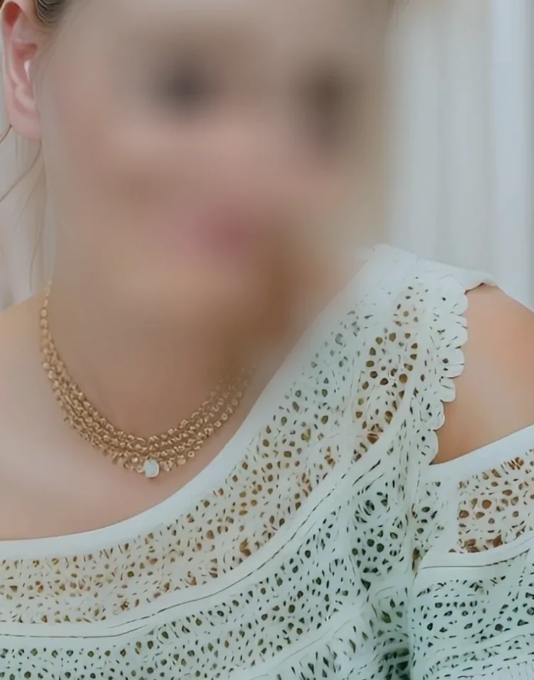 Aya, 21 anni